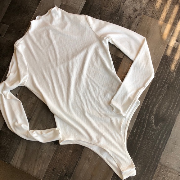 Shein off white ribbed body suit - Picture 1 of 9